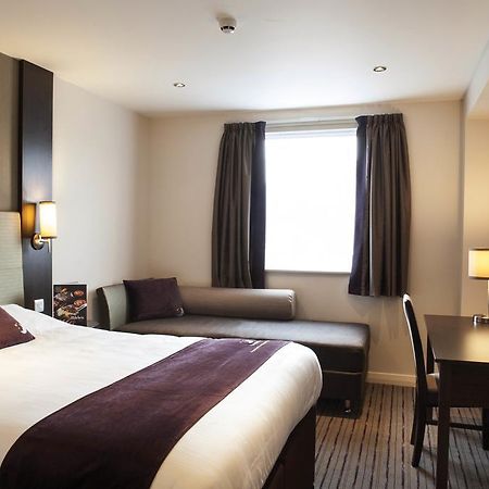 Premier Inn York North Bagian luar foto