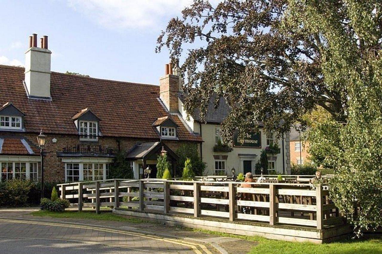 Premier Inn York North Bagian luar foto